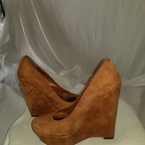 Bakers platform shoe